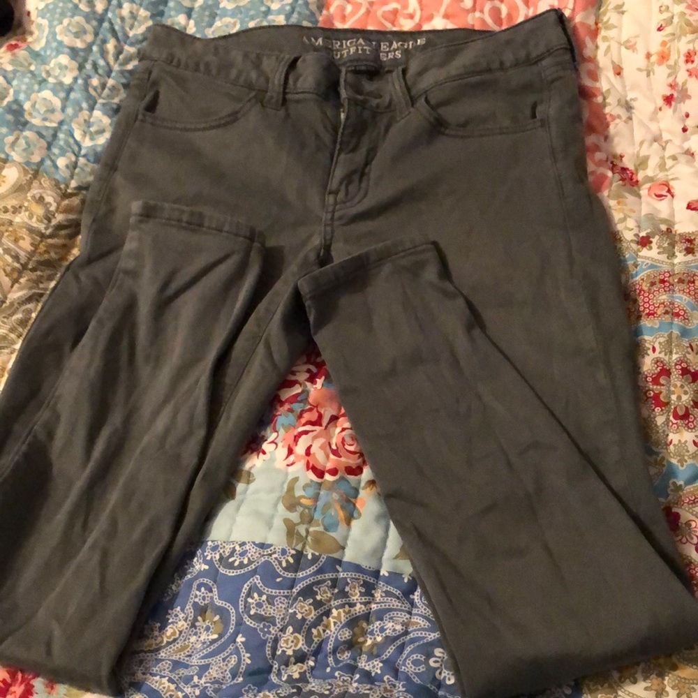 Size 4, army green/grey, american eagle jeggings